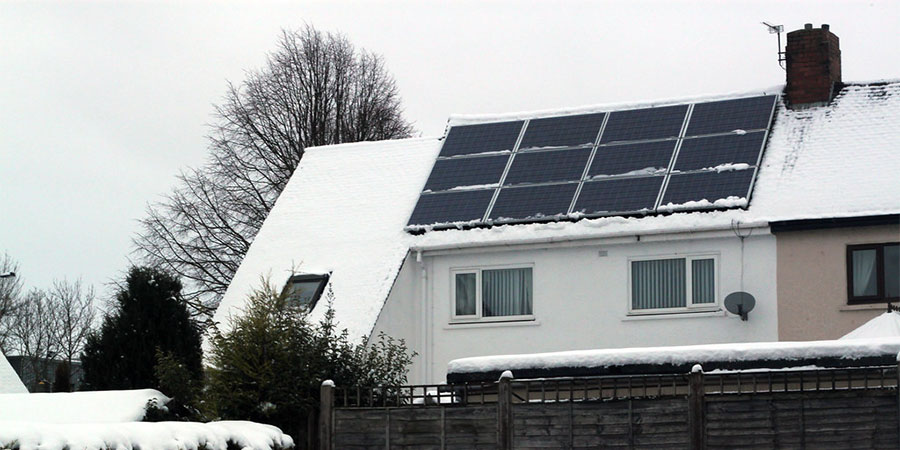 the impact of weather on solar panel cleaning